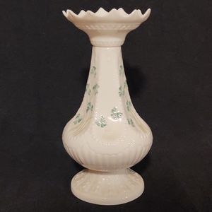 Collectible Vintage Belleek Irish Porcelain Shamrock Bud Vase